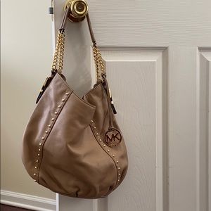 Michael Kors supple leather shoulder bag